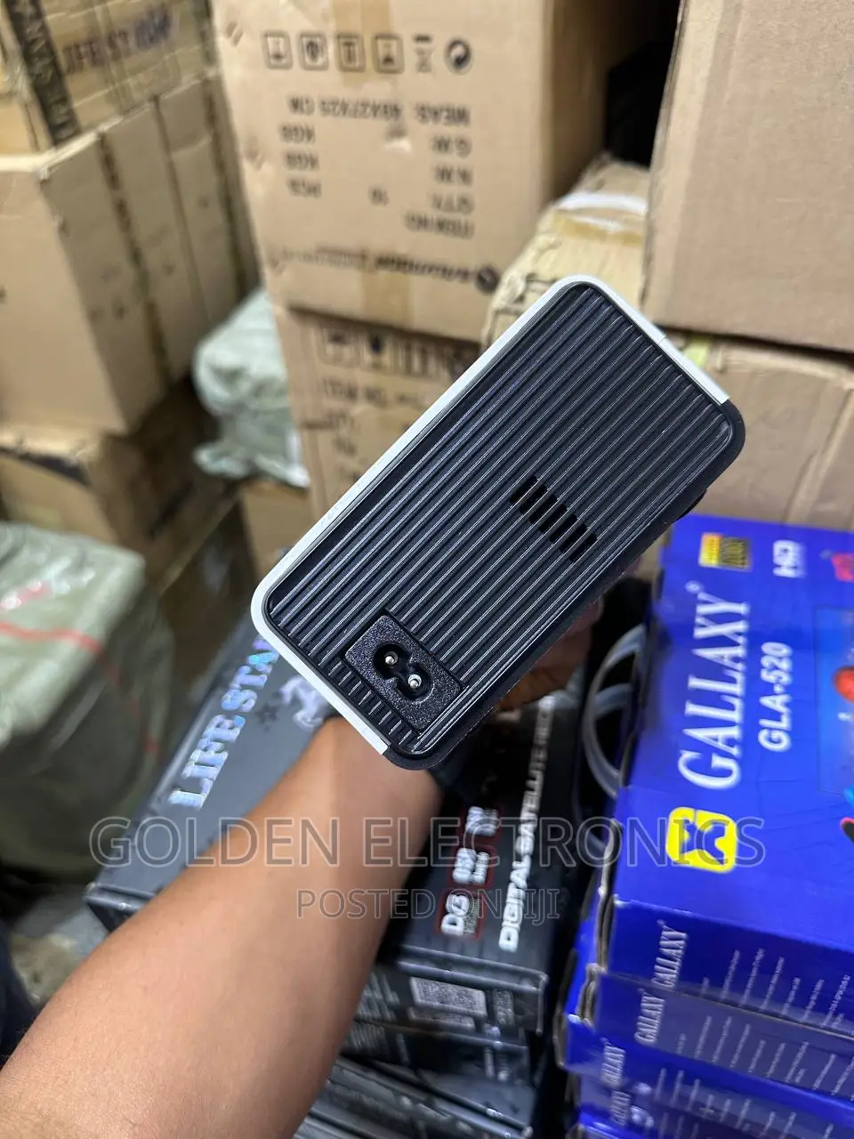 UHD Projector Android ( Smart) Wifi