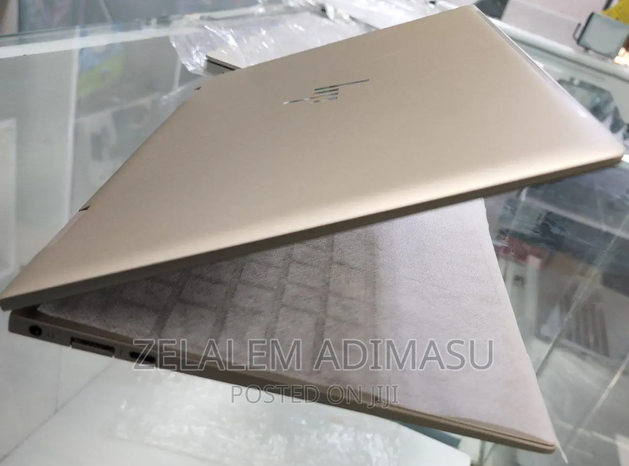 New Laptop HP Envy X360 8GB Intel Core I7 SSD 512GB