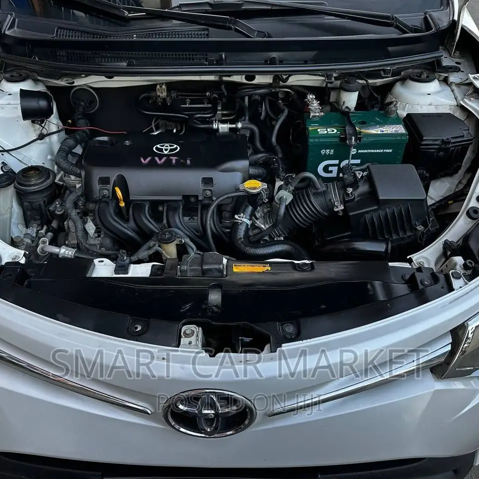 Toyota Yaris 2015 White