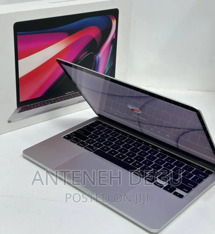 New Laptop Apple MacBook Pro M1 8GB Apple M1 Pro SSD 512GB