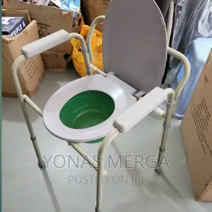 Photo - Used_ኸልዚ/Commode Chair/Toilet Chair_potty Chair