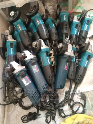 Photo - Makita Grindar 840 Watt