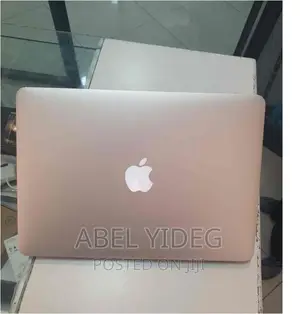 New Laptop Apple MacBook Air 2017 8GB Intel Core I7 SSD 256GB