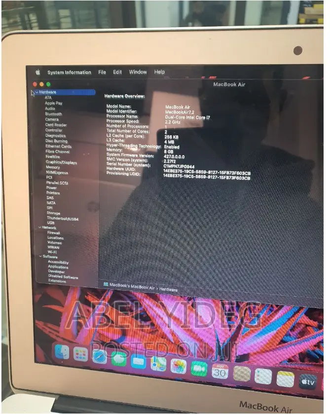 New Laptop Apple MacBook Air 2017 8GB Intel Core I7 SSD 256GB