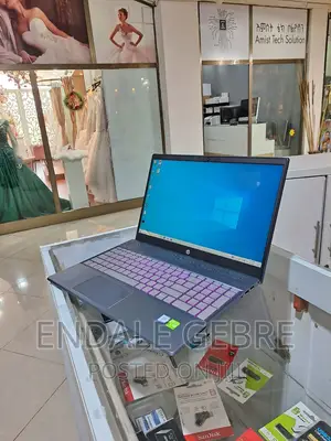 Photo - New Laptop HP Pavilion 15 8GB Intel Core I5 HDD+SSD 500GB