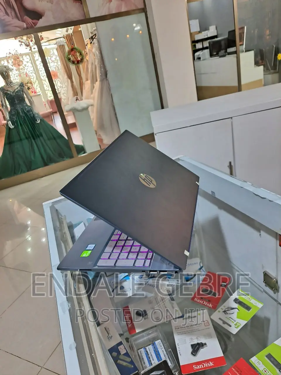 New Laptop HP Pavilion 15 8GB Intel Core I5 HDD+SSD 500GB