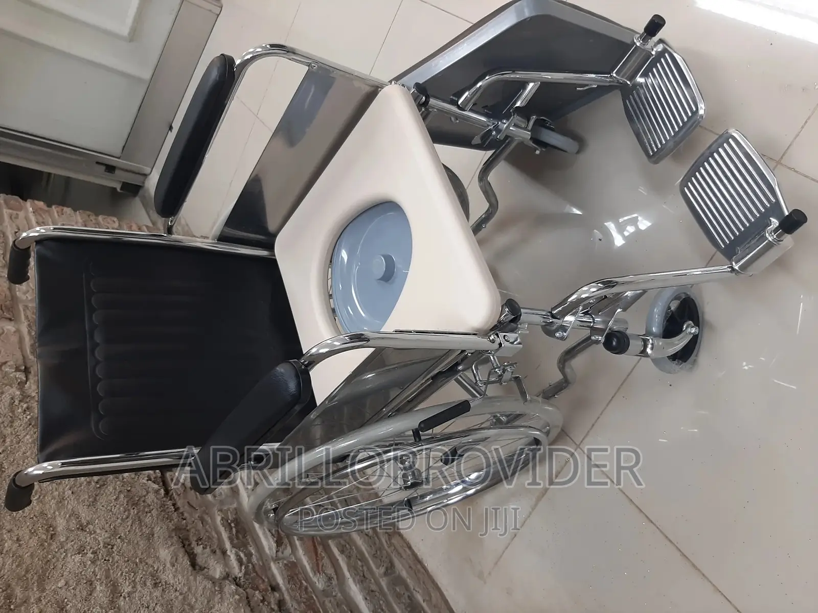 ተሽከርካሪ ወንበሮች Wheelchair+Commode+Toilet+Wheelchair[Wheelchair
