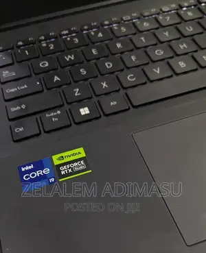 New Laptop MSI Pulse GL66 8GB Intel Core I7 SSD 512GB