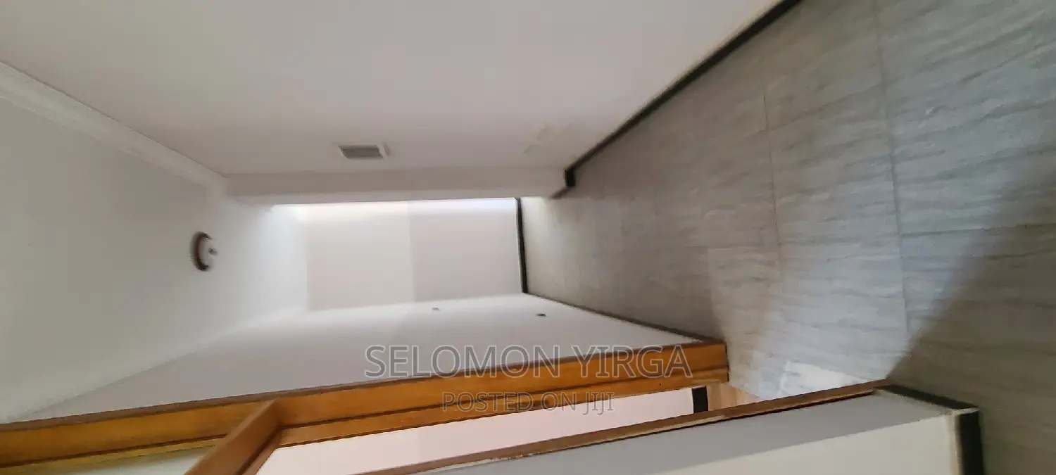 3bdrm Apartment in Ades Abba, Bole for rent