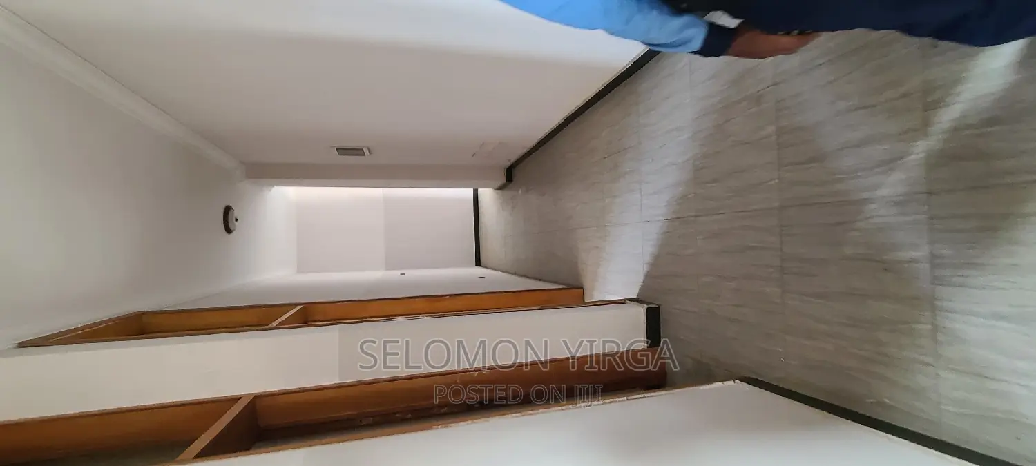 3bdrm Apartment in Ades Abba, Bole for rent