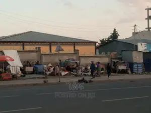 አፓርታማ ለመገንባት እጂግ ተመራጭ አየር መንገድ ቤቶች አስፓልት ዳር