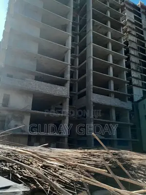 3bdrm Apartment in Ayat Realestate, Yeka for sale