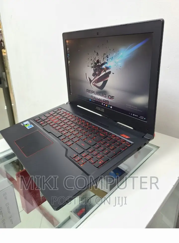 New Laptop Asus ROG Strix G15 8GB Intel Core I7 HDD+SSD 1T