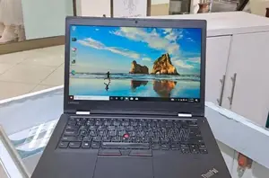 Photo - New Laptop Lenovo ThinkPad Yoga 370 8GB Intel Core i5 SSD 512GB