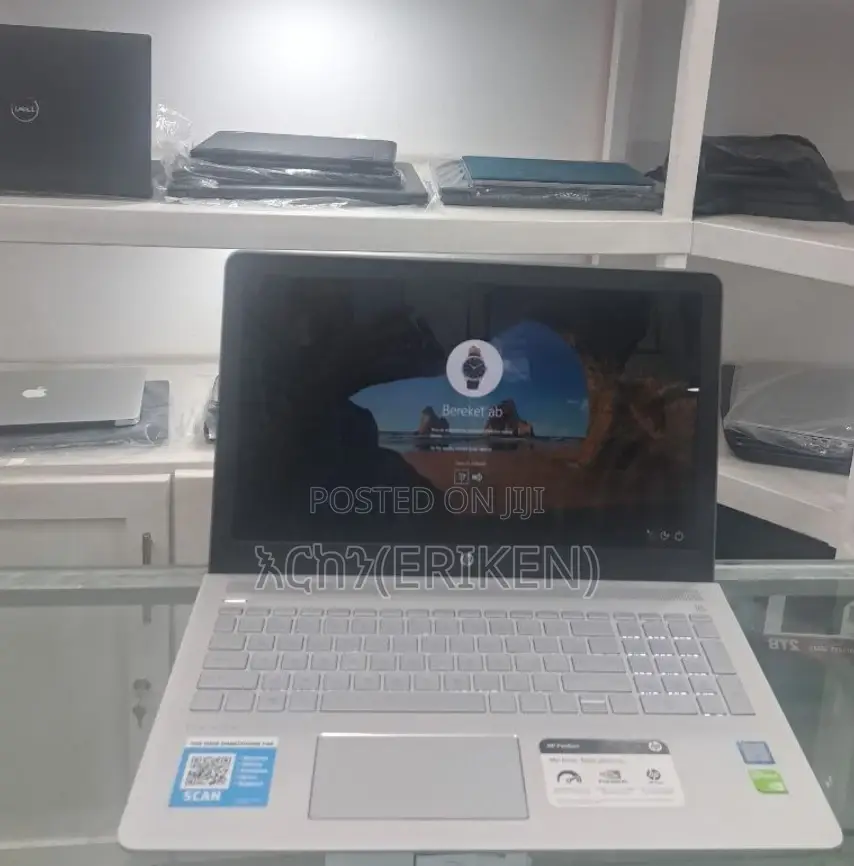 New Laptop HP Pavilion 15 8GB Intel Core I7 HDD 2T