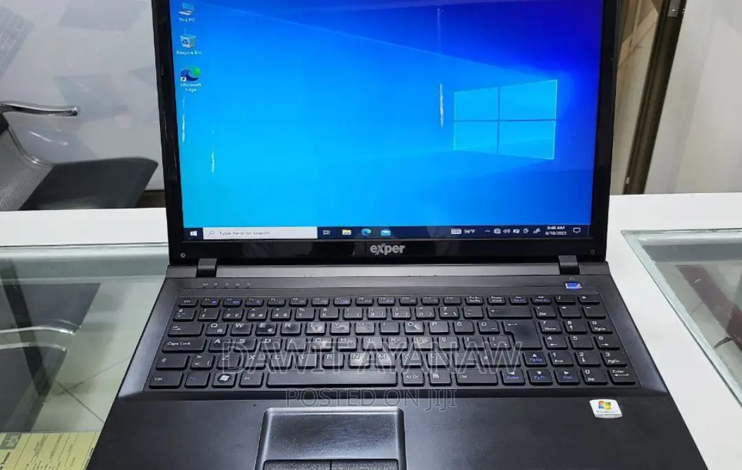 New Laptop 4GB Intel Core I3 SSD 250GB