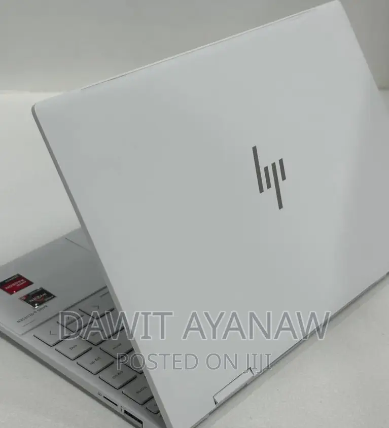 New Laptop HP 8GB AMD Ryzen 5 SSD 512GB