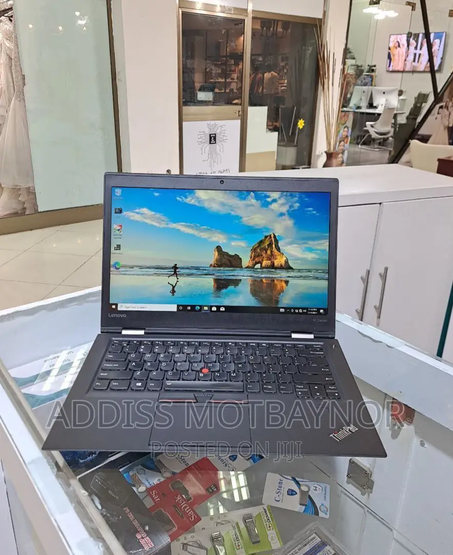 New Laptop Lenovo ThinkPad Yoga 8GB Intel Core I7 SSD 512GB