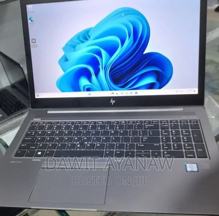 New Laptop HP ZBook 14 8GB Intel Core I7 SSD 16 GB