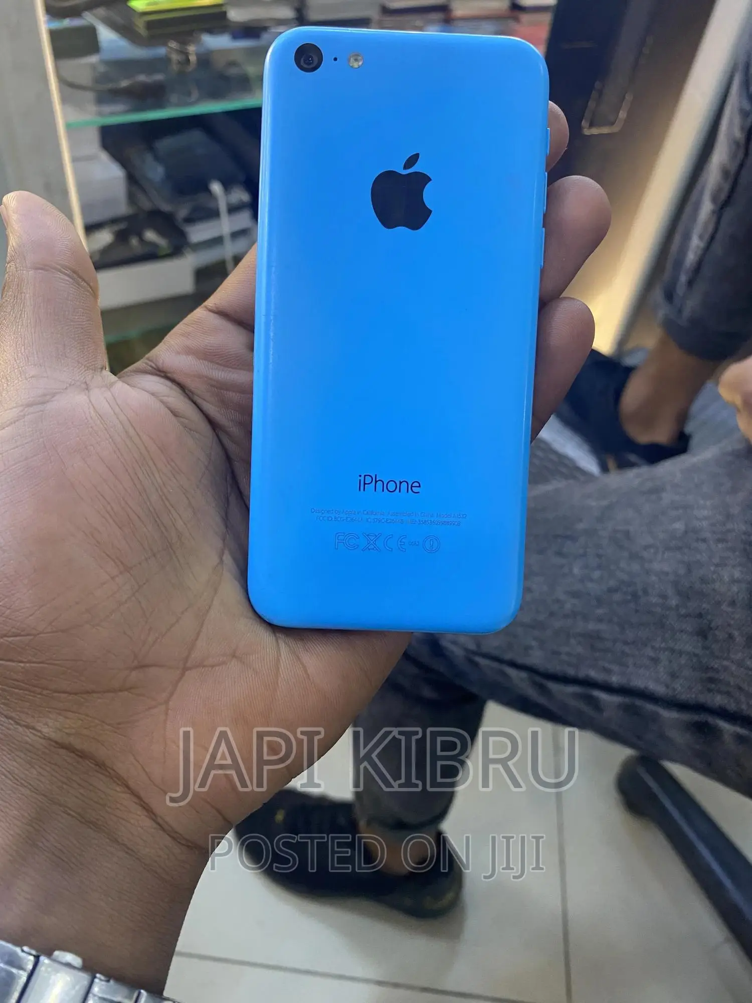 Apple iPhone SE 64 GB Blue