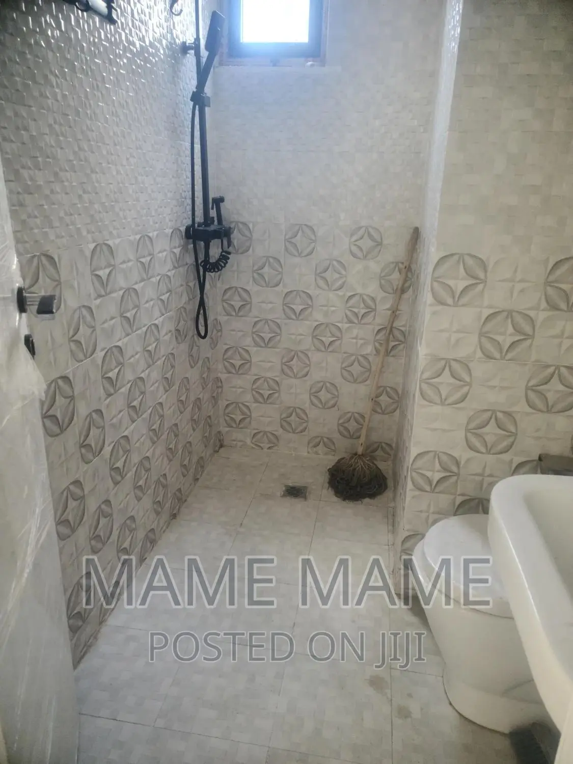 3bdrm Apartment in Addis Abeba, Bole for rent