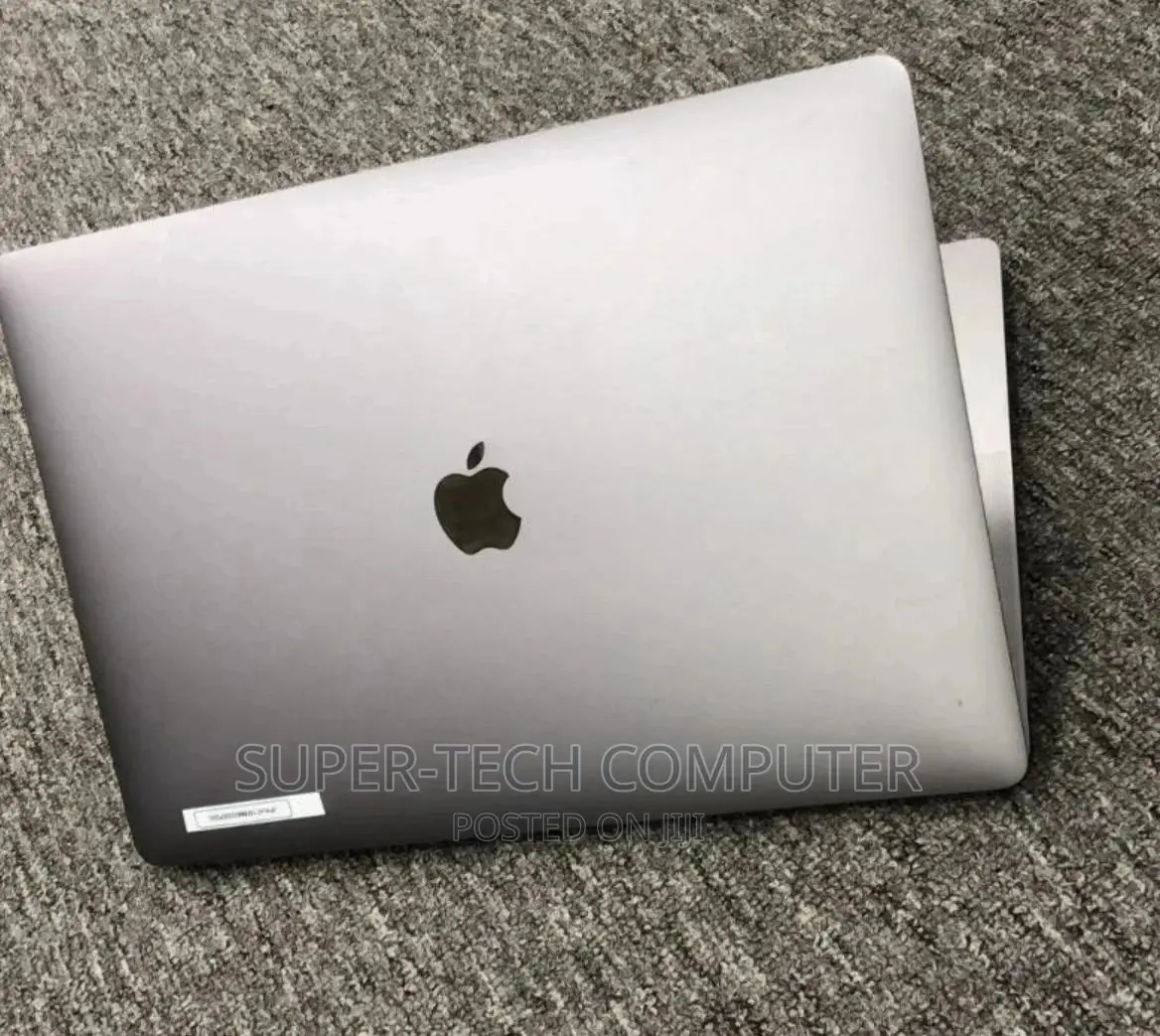 New Laptop Apple MacBook Pro 2015 16GB Intel Core I7 SSD 512GB