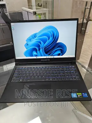 New Laptop Gigabyte 16GB Intel Core I7 SSD 512GB