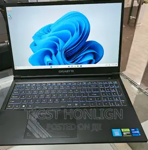 Photo - New Laptop 16GB Intel Core I7 SSD 512GB