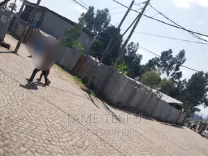 Furnished 1bdrm House in Yeka Kollejjii for sale