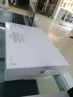 New Laptop HP EliteBook 840 4GB Intel Core I7 SSD 512GB