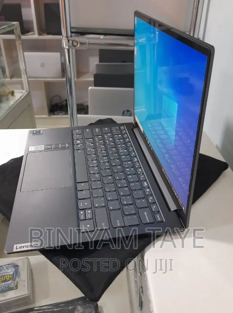 New Laptop Lenovo ThinkPad Yoga 16GB Intel Core I5 SSD 512GB