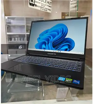New Laptop Gigabyte 16GB Intel Core I7 SSD 512GB