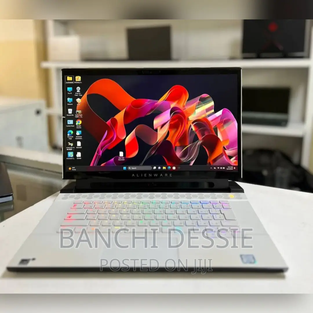 New Laptop Alienware M17x R2 16GB Intel Core I7 SSD 512GB