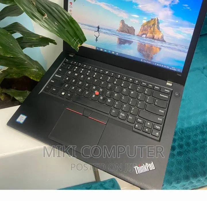 New Laptop Lenovo ThinkPad T480s 8GB Intel Core i5 SSD 256GB