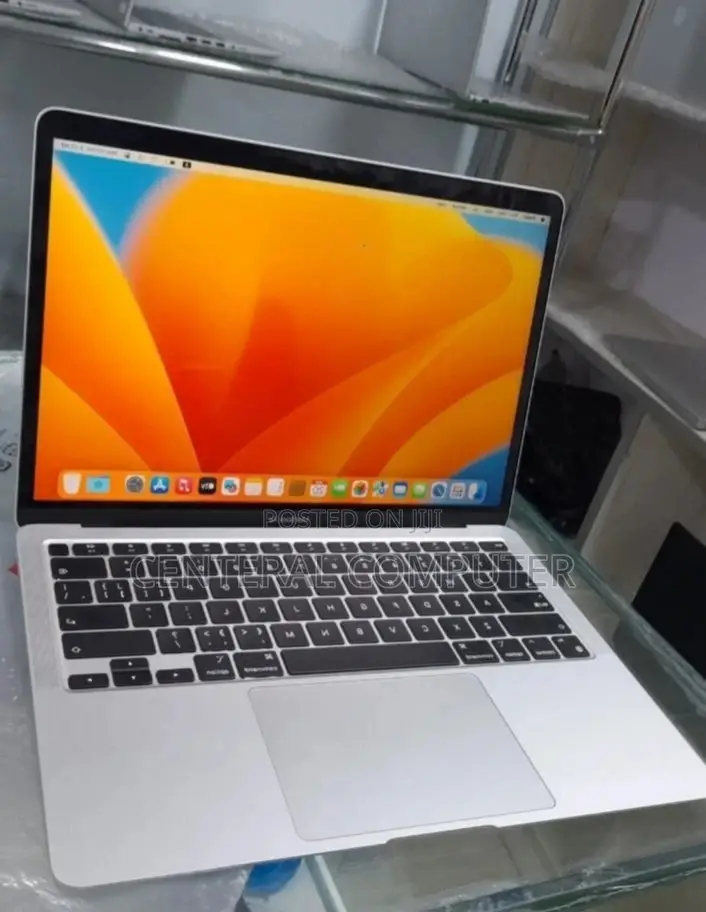 New Laptop Apple MacBook Air 2020 M1 8GB Apple M1 SSD 256GB