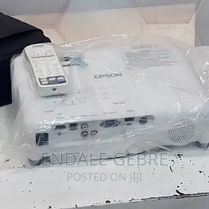 Photo - Epson EB S05 Projector