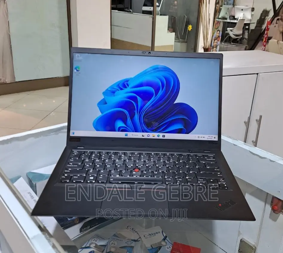 New Laptop Lenovo ThinkPad X1 Carbon 16GB Intel Core I7 SSD 512GB