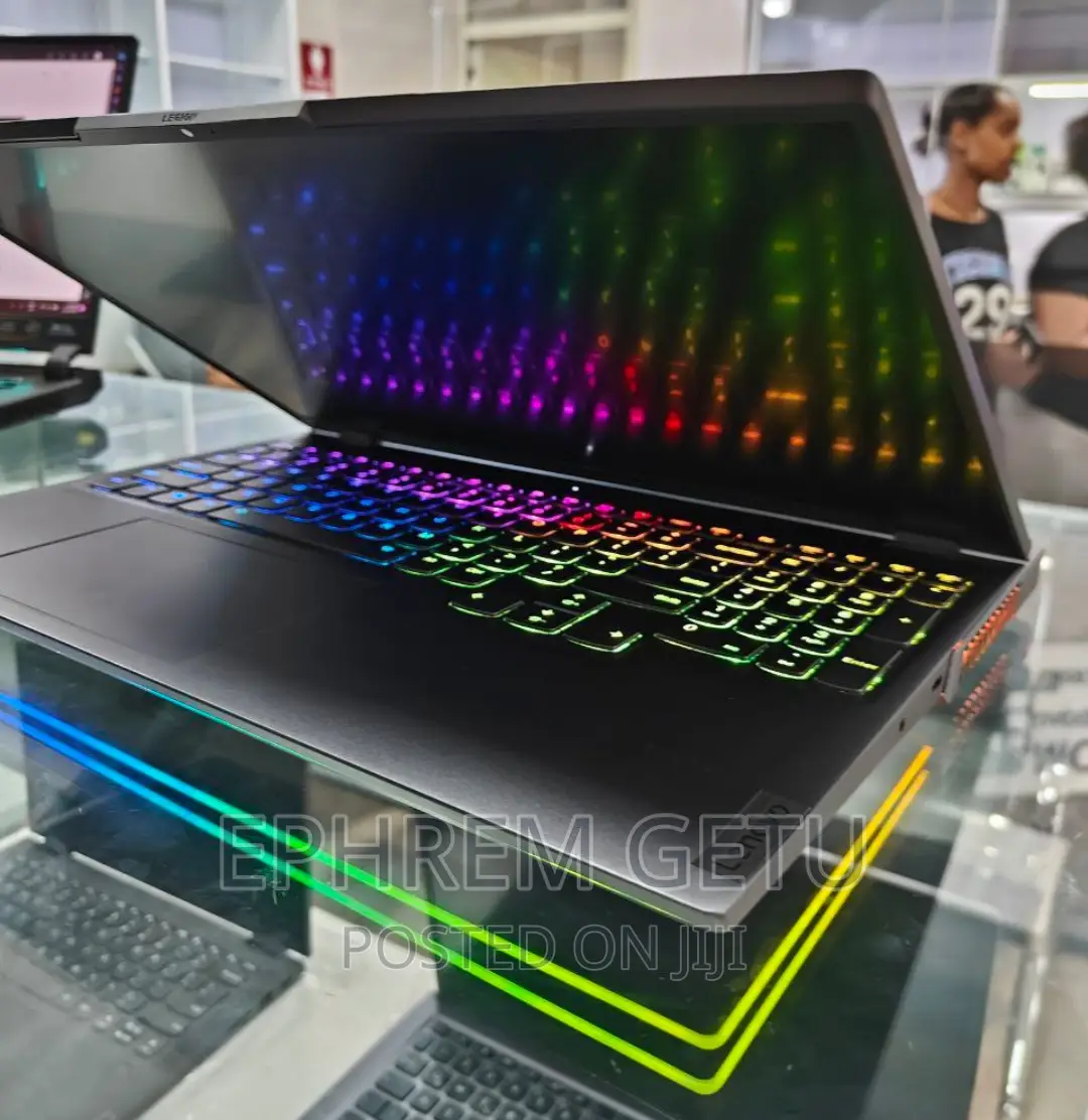 New Laptop Lenovo Legion 7 32GB Intel Core I7 SSD 1T