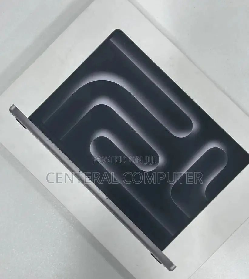 New Laptop Apple MacBook Pro 2023 M3 14-Inch 8GB Apple M3 Pro SSD 1T