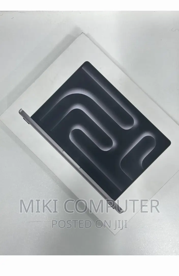 New Laptop Apple MacBook Pro 8GB Intel SSD 1T