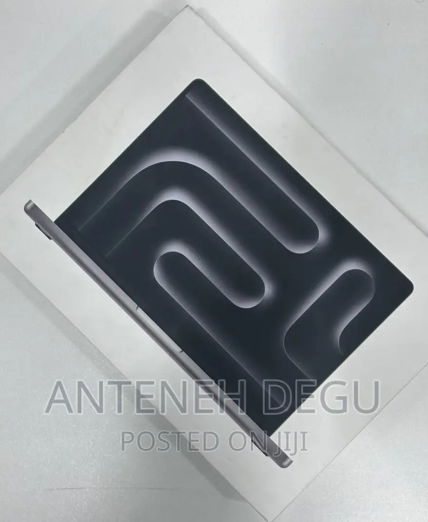 New Laptop Apple MacBook Pro 2023 M3 Pro 14-Inch 8GB Apple M3 SSD 1T