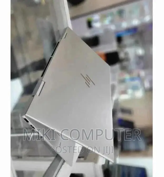 New Laptop HP Envy X360 8GB Intel Core i5 SSD 256GB