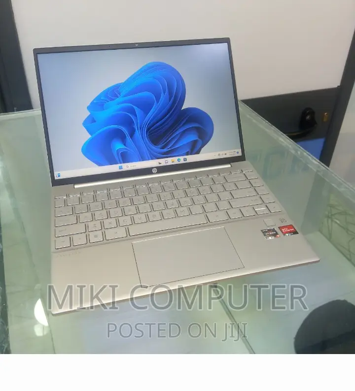 New Laptop HP Pavilion 15 8GB AMD Ryzen 5 SSD 512GB