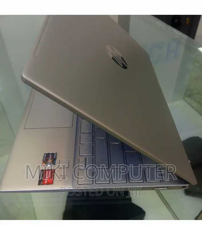 New Laptop HP Pavilion 15 8GB AMD Ryzen 5 SSD 512GB