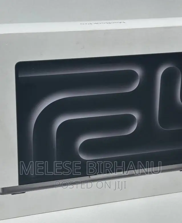 New Laptop Apple MacBook Pro 2023 M3 14-Inch 8GB Intel Core I7 SSD 1T