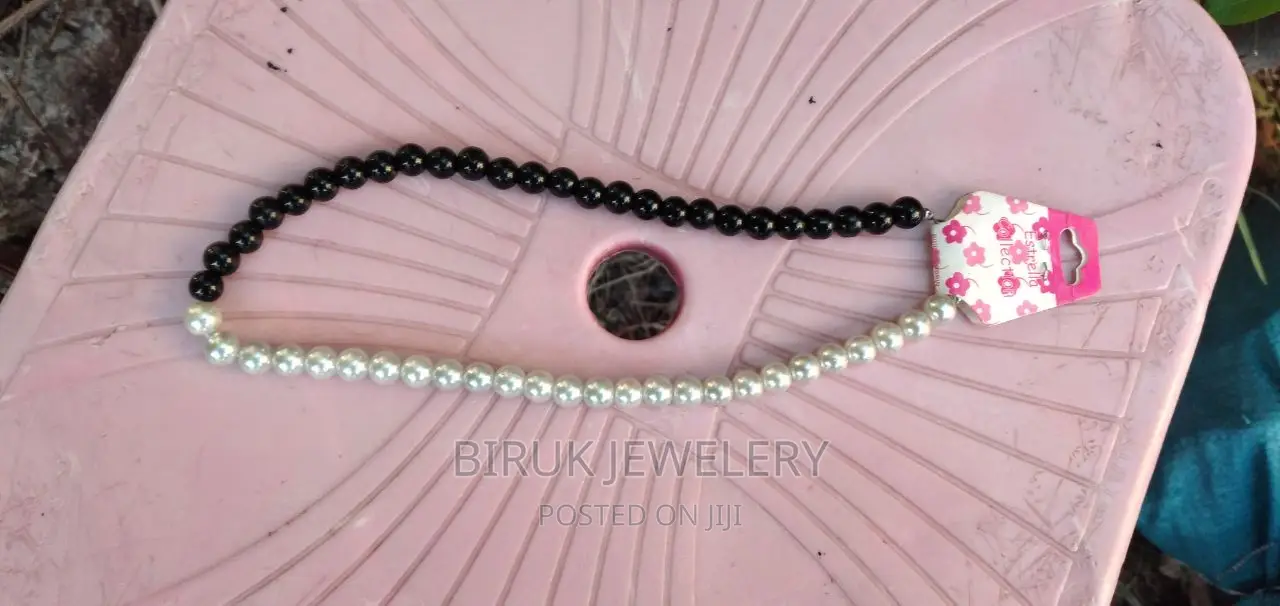 ቆንጆ የእጅ አምባር