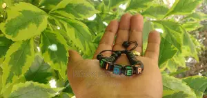 ቆንጆ የእጅ አምባር