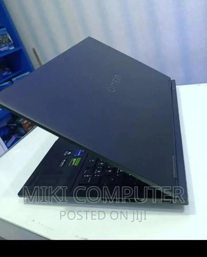 New Laptop HP Omen 16 16GB Intel Core i9 SSD 1T