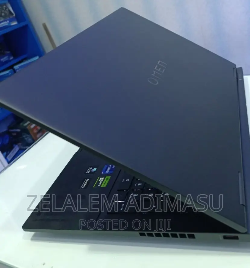 New Laptop HP EliteBook 840 8GB Intel Core I7 SSD 512GB