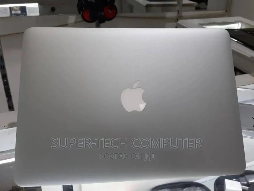 New Laptop Apple MacBook Air 2012 4GB Intel Core I5 SSD 128GB